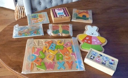 Houten puzzels en speelgoed (Hello Kitty, alfabet, dieren), Ophalen of Verzenden, Gebruikt, Overige typen