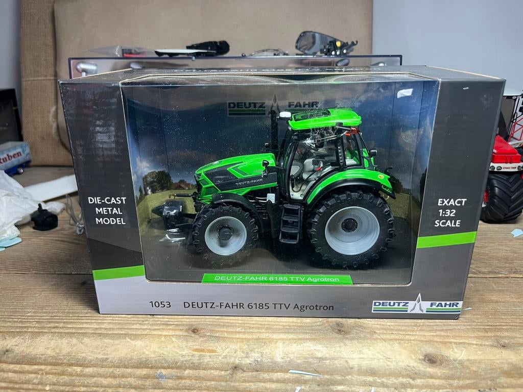 Deutz Fahr 6185 TTV Agrotron Weise Toys 1:32, Ophalen of Verzenden, Zo goed als nieuw, Tractor of Landbouw, Overige merken
