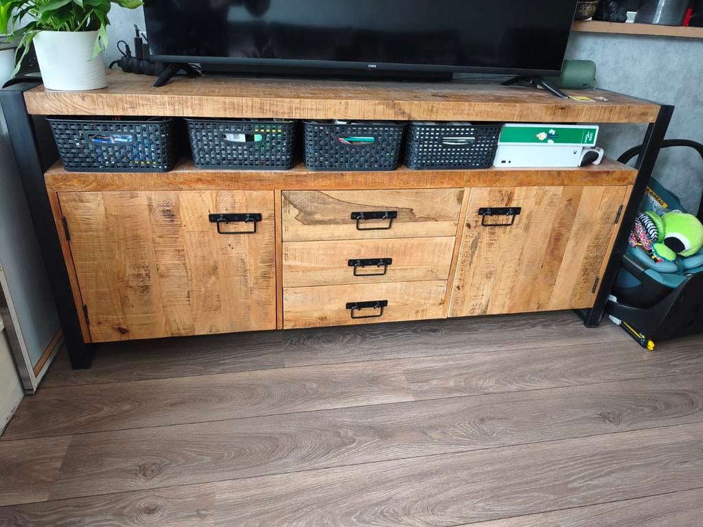 Mangohout en Dressoir, Ophalen, Zo goed als nieuw, 25 tot 50 cm, 150 tot 200 cm