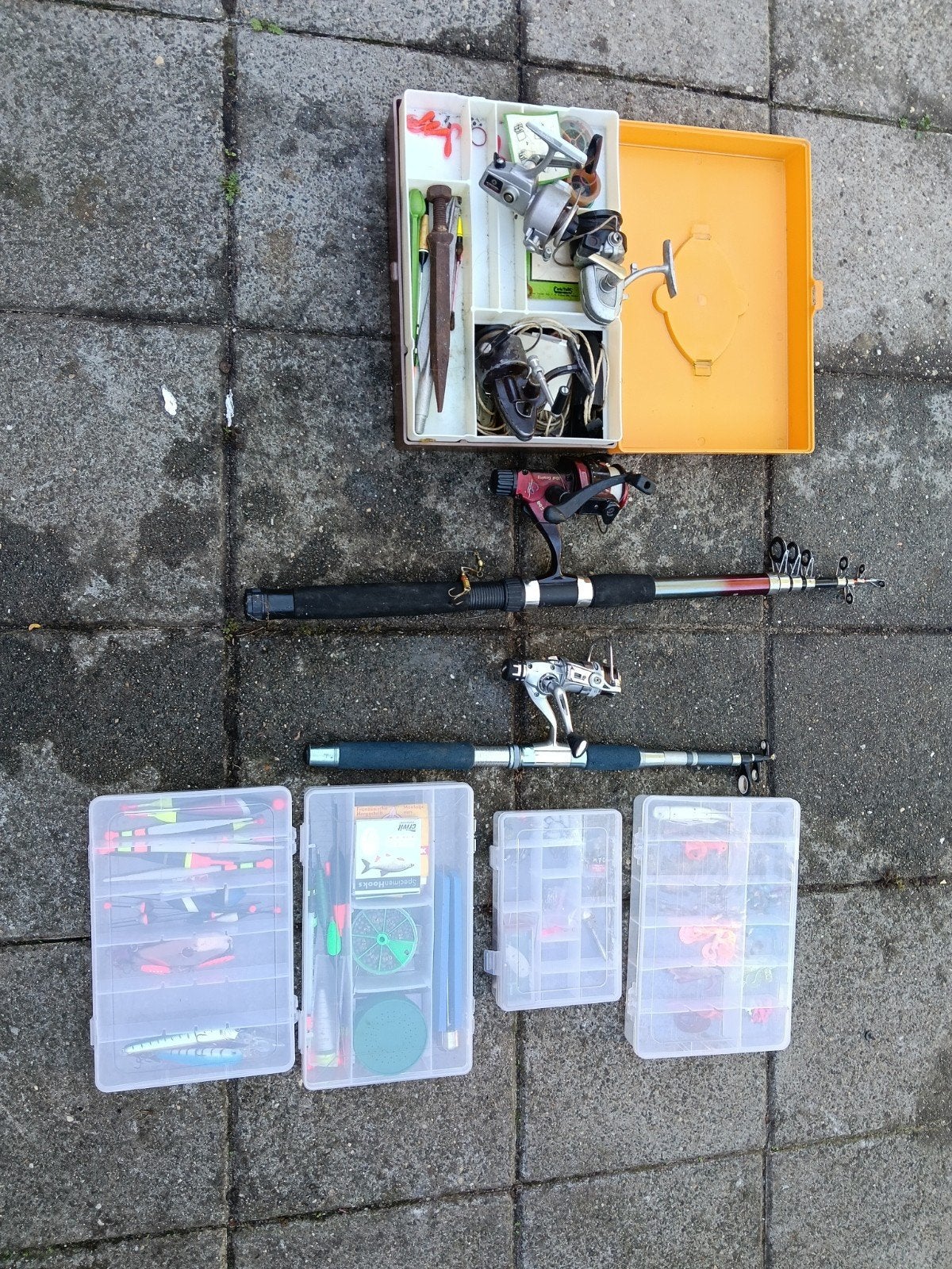 Visspullen: 2 hengels en diverse accessoires, Watersport en Boten, Ophalen of Verzenden, Gebruikt, Complete hengel