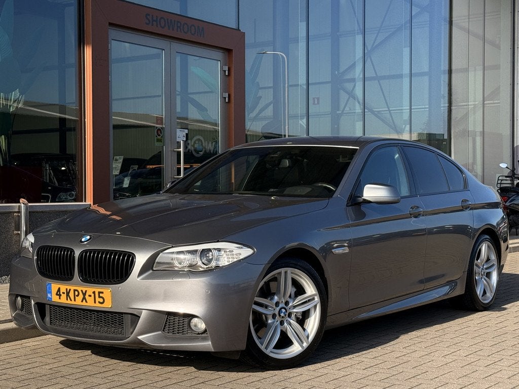 BMW 5 Serie 528i M Pakket | Head-Up | Cruise | Stoelverwarmi, Automaat, Euro 5, Gebruikt, Zwart