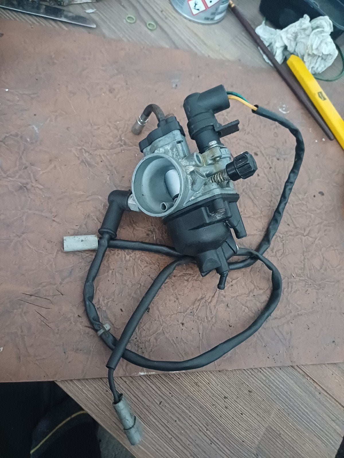 Dellorto 20,5 mm Carburateur compleet & netjes! 125/180cc, Fietsen en Brommers, Ophalen of Verzenden, Zo goed als nieuw, Carburateur