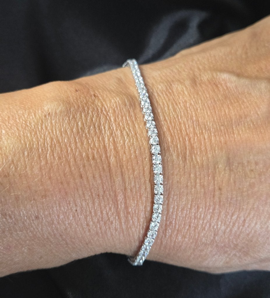Zilveren tennisarmband met zirkonia. 2026/475