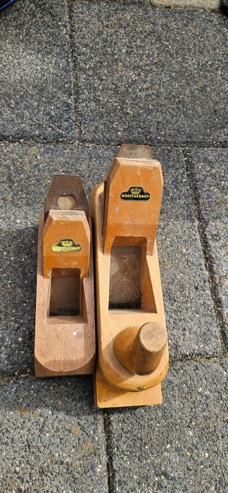 Set van 2 vintage Nooitgedagt houten schaven, Ophalen of Verzenden, Gebruikt, Overige typen, Nooitgedacht