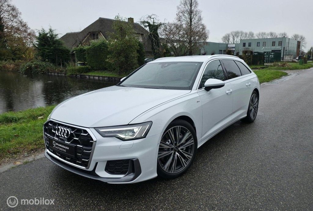 Audi A6 Avant 50 TFSI e Quattro 3x S-Line / Navi / Nieuwst., Automaat, 77 km/l, Gebruikt, Zwart
