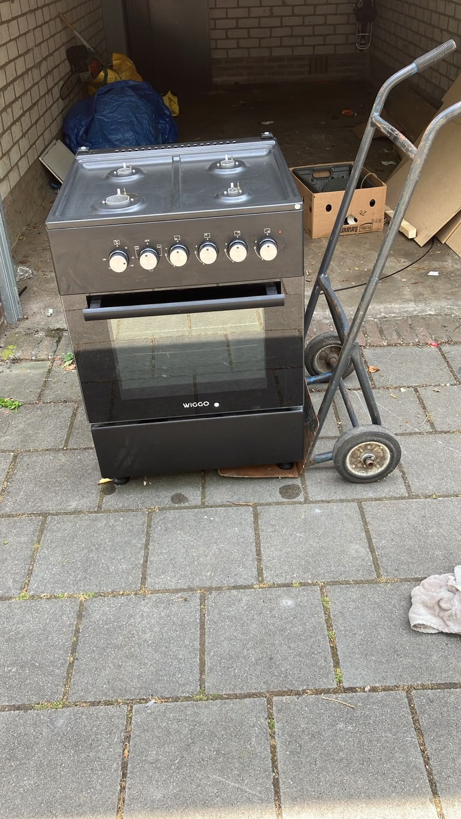 Te koop z.g.a.n. gasfornuis, Zo goed als nieuw, Gas, Vrijstaand, 85 tot 90 cm