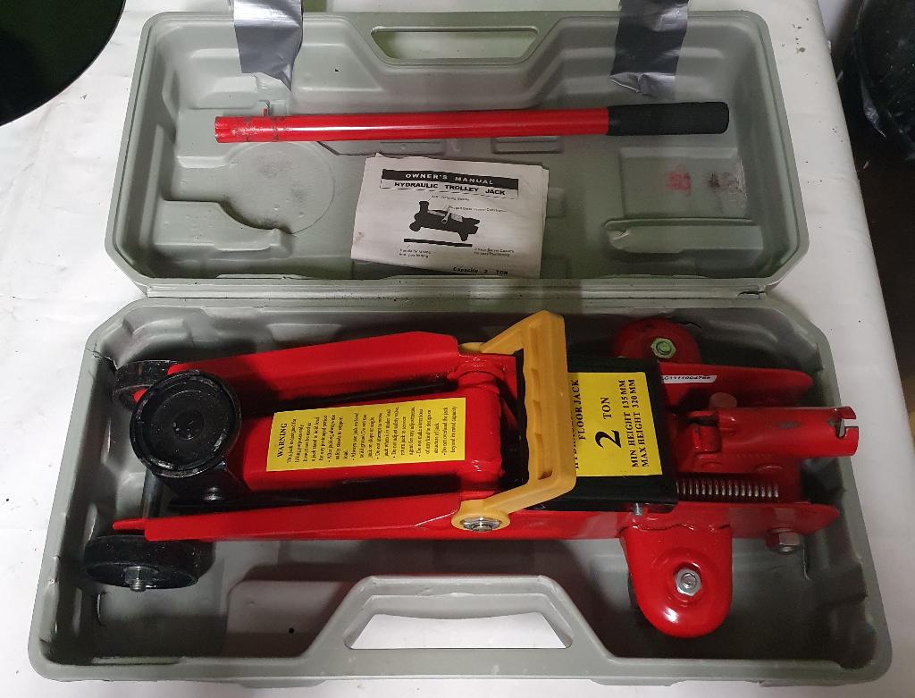 Krik 4 ton en 2 ton, wielblok metaal voor vrachtauto., Auto diversen, Krikken, Ophalen, Zo goed als nieuw, Manueel, Garagekrik