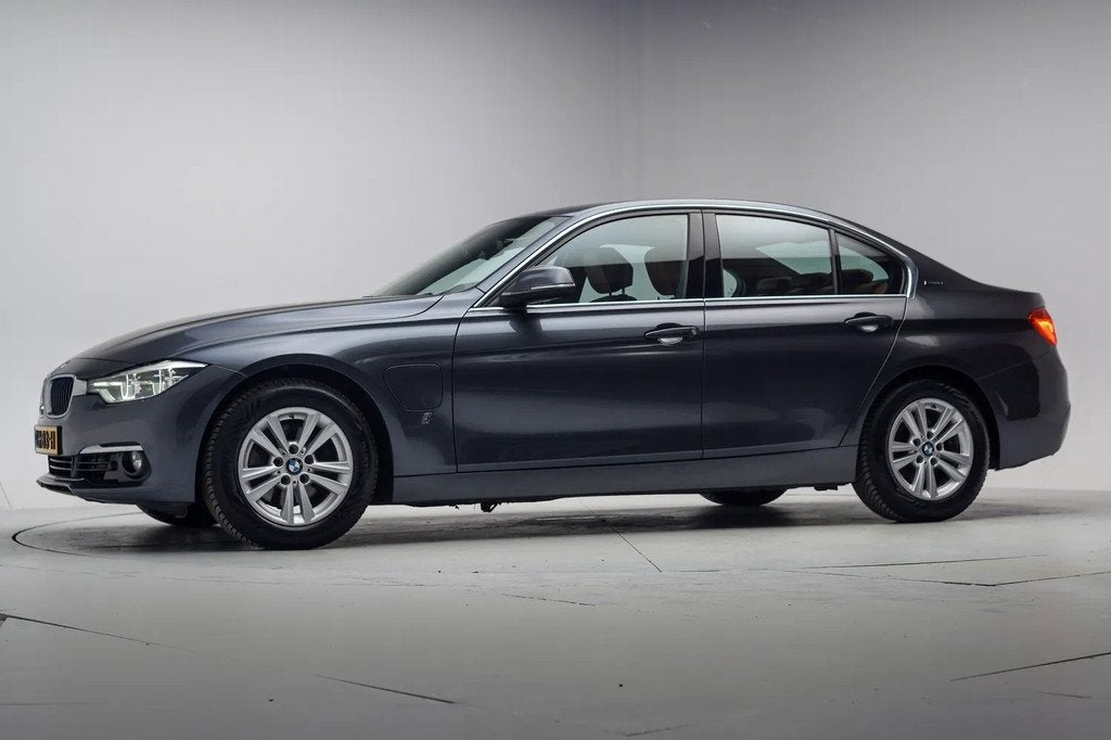 BMW 3-serie 330e High executive [ Navi Clima / ECC Leder PDC, Auto's, BMW, Automaat, 1998 cc, Gebruikt, 4 cilinders