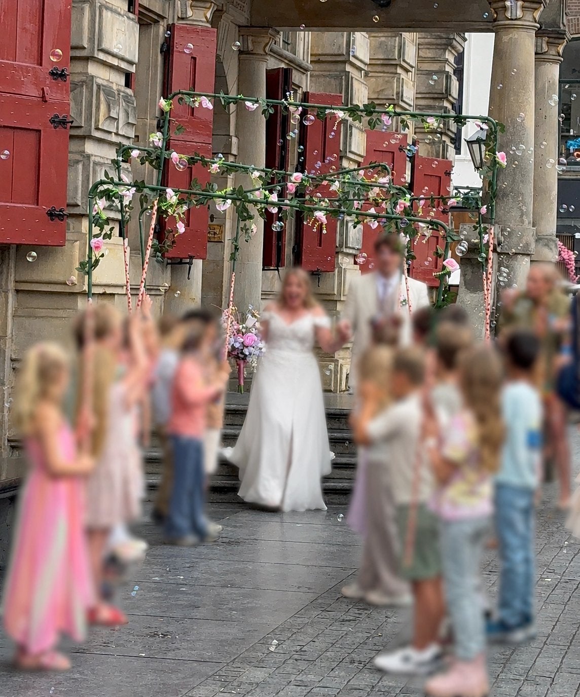 Bloemenboog voor bruiloft of feest, Ophalen of Verzenden, Gebruikt, Versiering, Geboorte of Huwelijk
