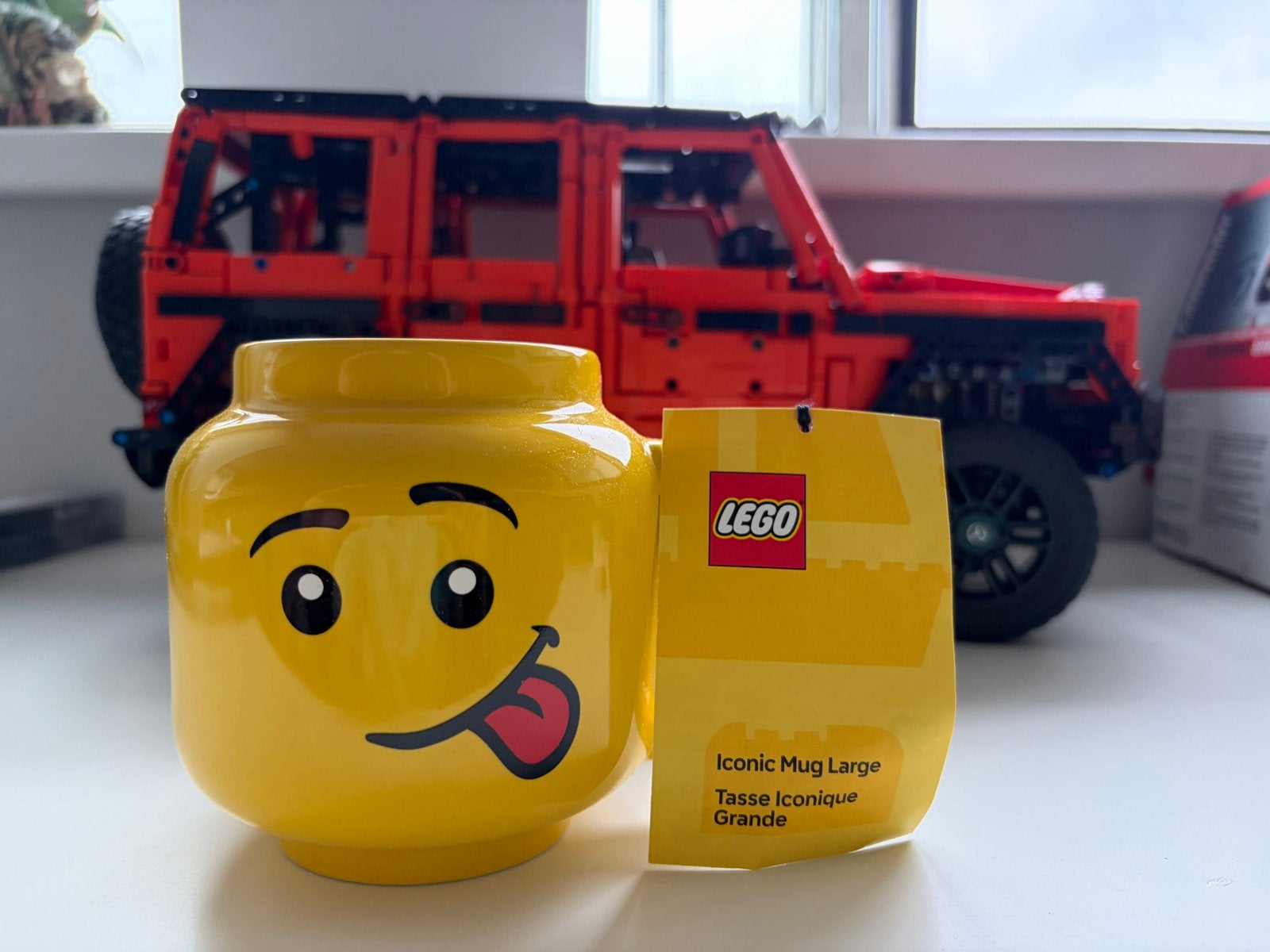 LEGO Iconic Mok Groot - Gezicht met uitgestoken tong, Kinderen en Baby's, Speelgoed | Duplo en Lego, Lego, Denemarken, Overige typen