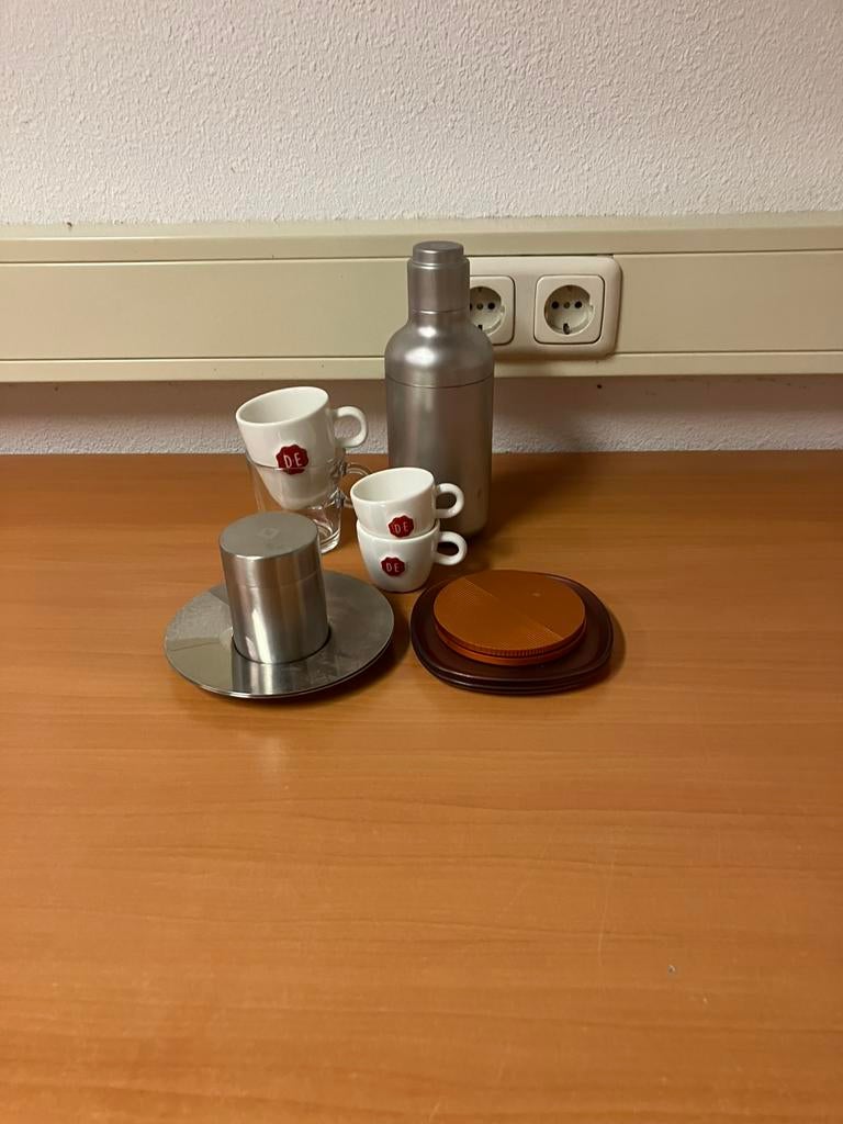Nespresso diverse en D.E mokken, Ophalen, Gebruikt