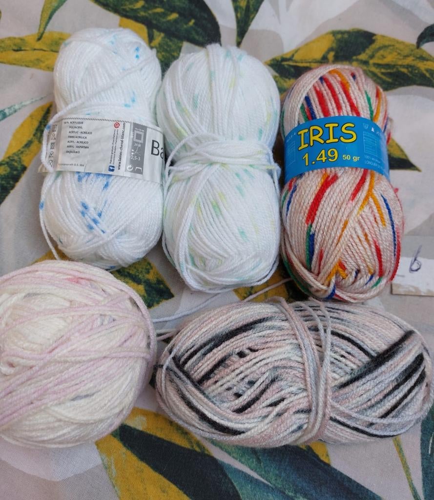 5 bollen garen gemengde kleuren, Ophalen of Verzenden, Nieuw, Breien of Haken, Wol of Garen