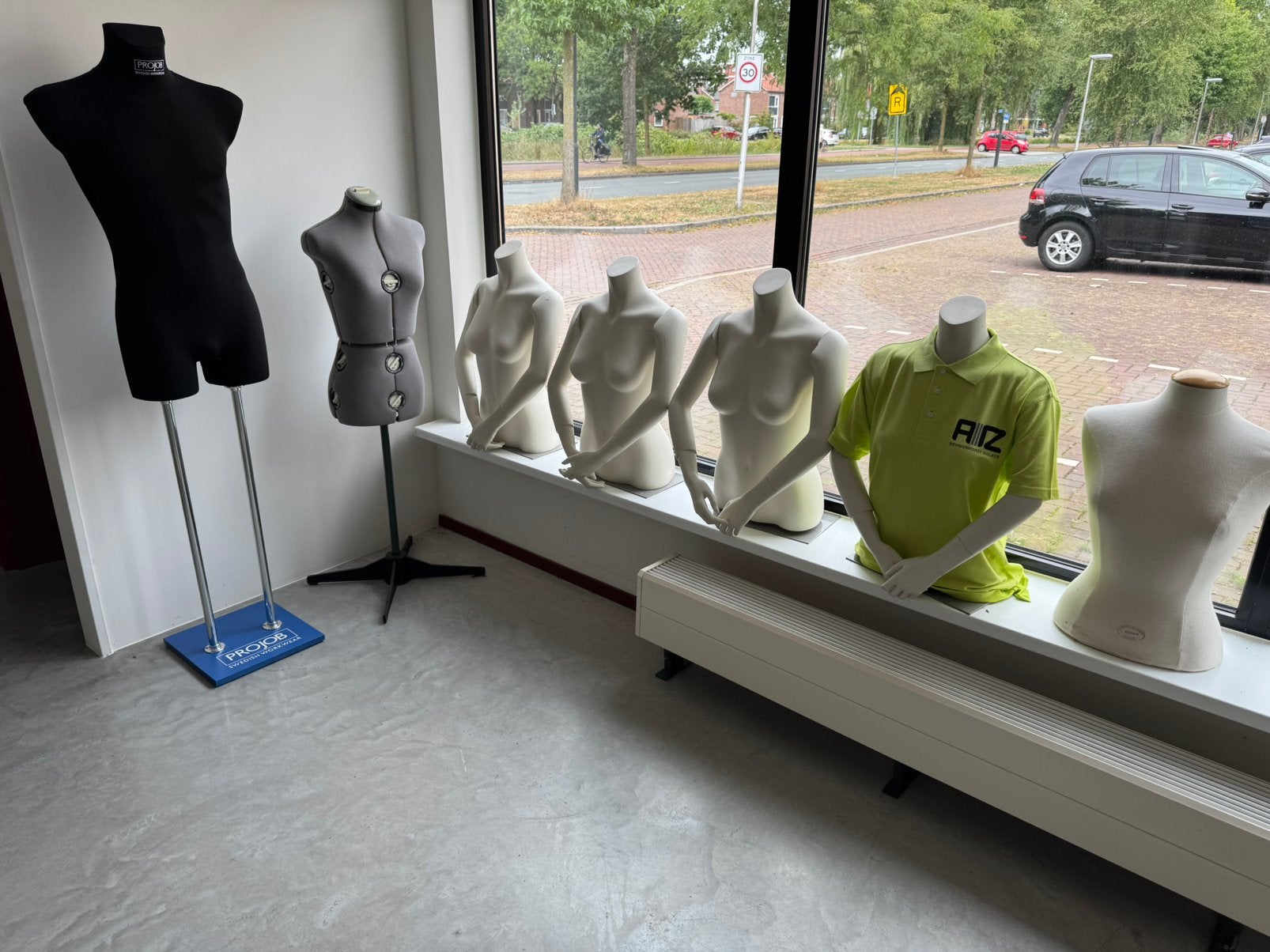 Partij professionele etalagepoppen, Ophalen, Zo goed als nieuw, Pop