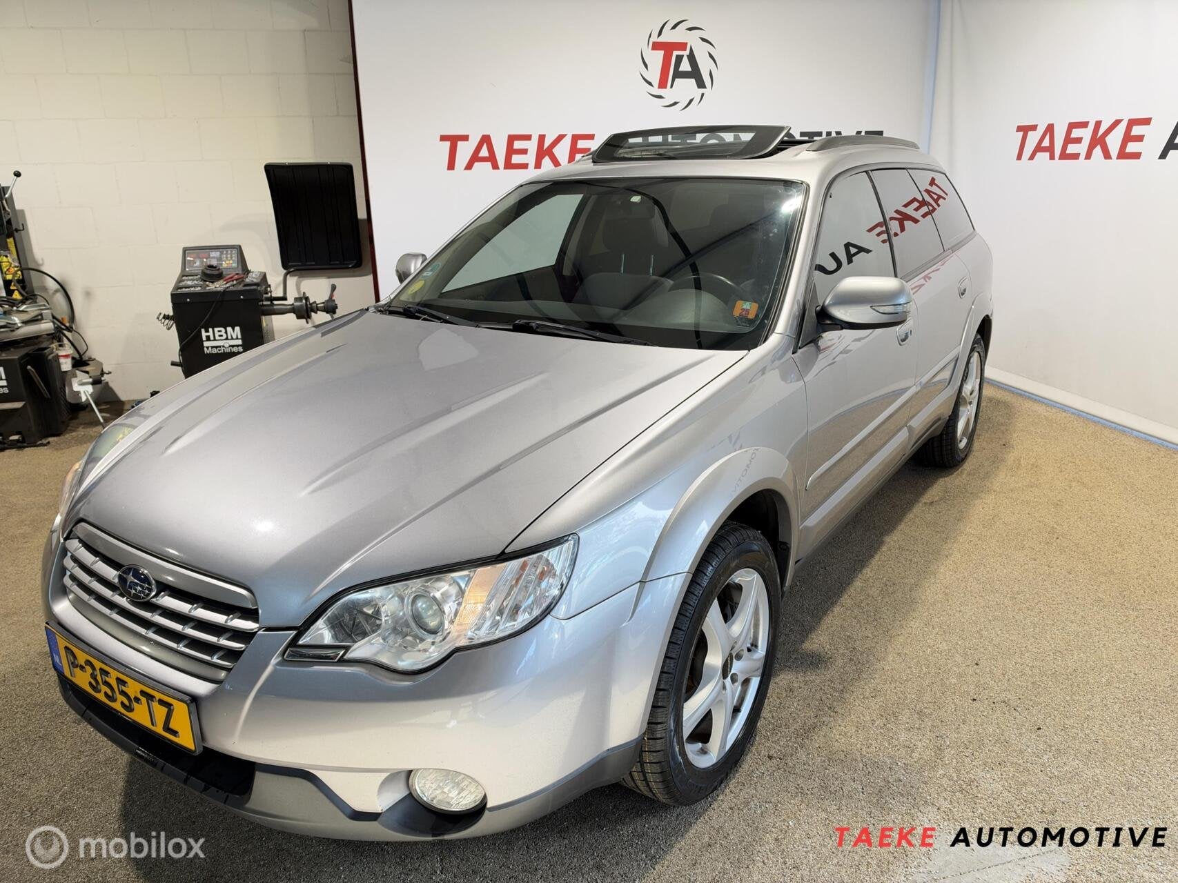 Subaru Outback 2.5i Exclusive Edition AUT/CLIMA/CRUISE/PANO, Auto's, Automaat, Stof, Xenon verlichting, 4 cilinders