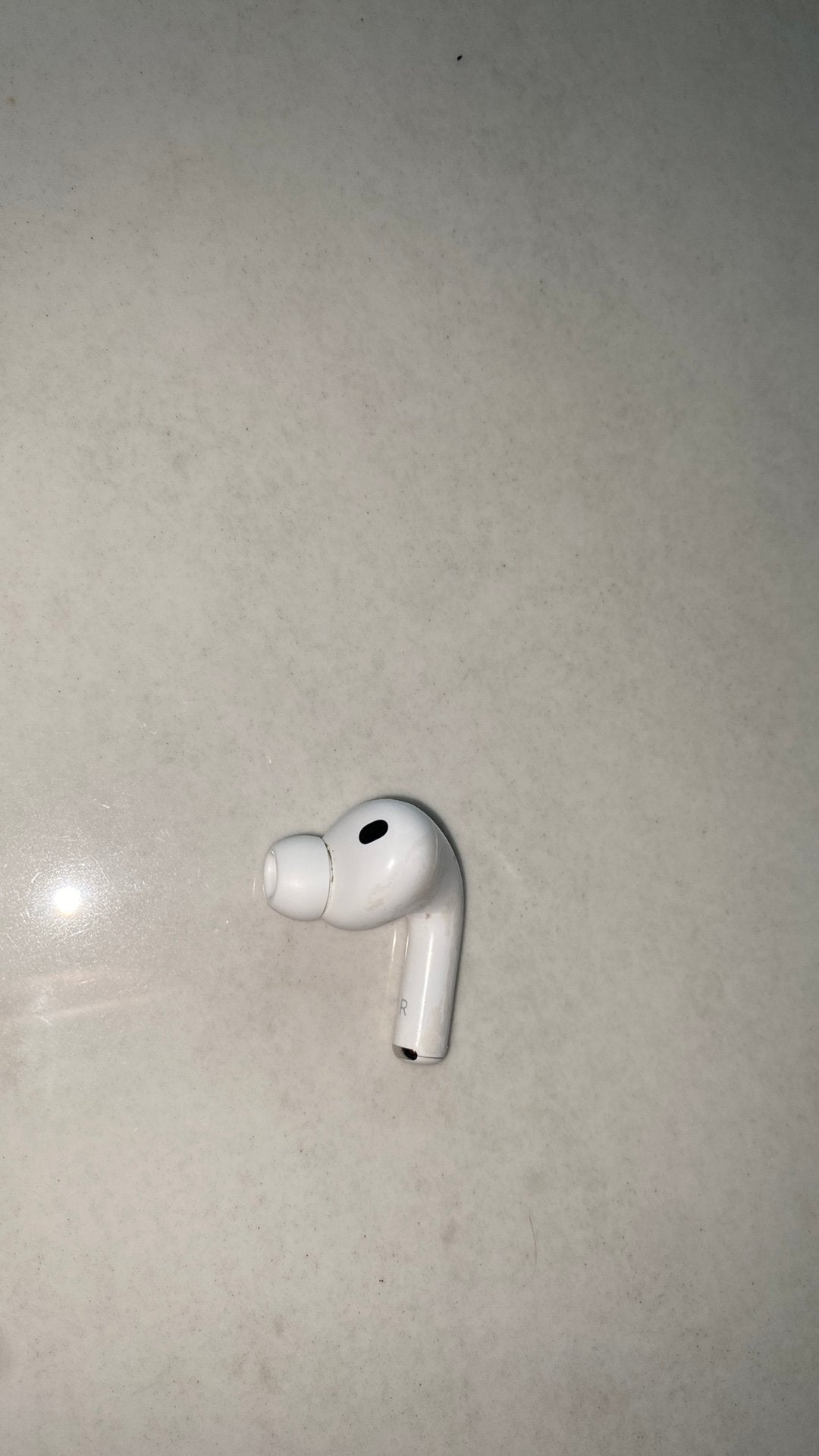 Rechter AirPod (met noise cancelling) A3068 MADE IN VIETNAM, Bluetooth, In gehoorgang (in-ear), Ophalen of Verzenden, Zo goed als nieuw