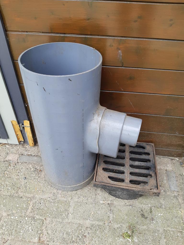 straatkolk kolk put, Doe-het-zelf en Verbouw, Buizen en Afvoer, Ophalen, Pvc, Overige typen, Zo goed als nieuw
