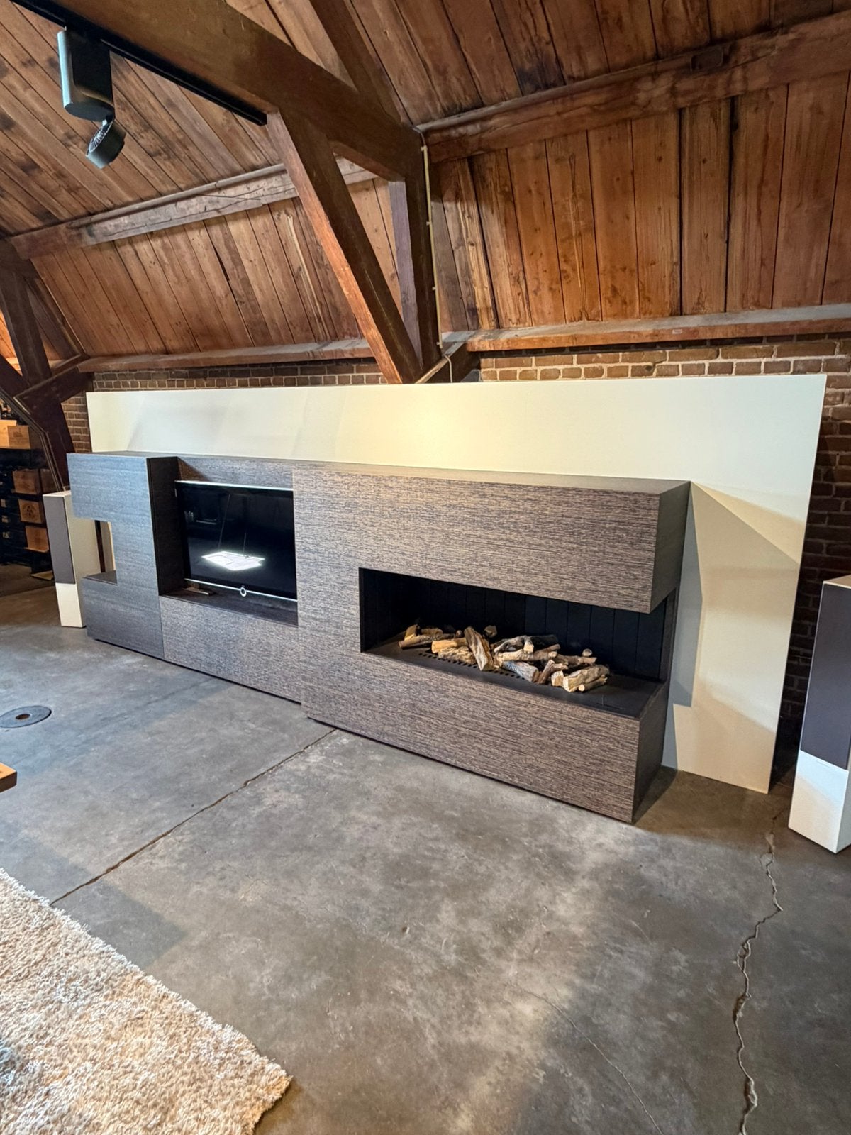 Haard/tv meubel, gefineerd, showroommodel, Ophalen, Gebruikt, 100 tot 150 cm, Eikenhout