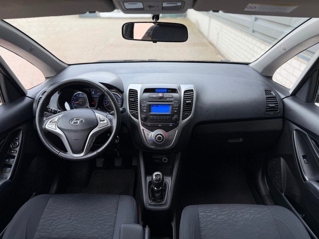 Hyundai Ix20 1.4i i-Motion Airco Trekhaak Complete onderhoud, Auto's, Hyundai, Voorwielaandrijving, Euro 5, Stof, Gebruikt