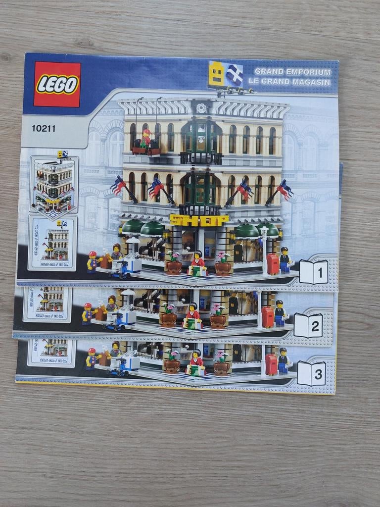 Lego Grand Emporium 10211, Compleet, Gebruikt, Lego, Ophalen of Verzenden