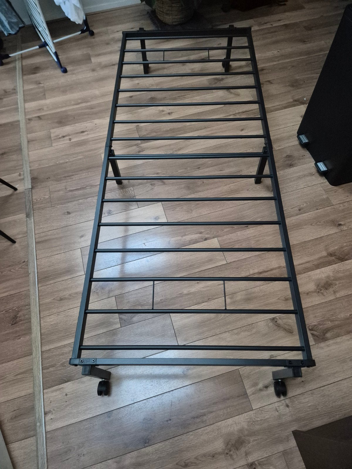 Inklapbaar bedframe/ opvouwbaar bed VidaXL 80*200 cm zwart, Ophalen, Eenpersoons, Zwart, Zo goed als nieuw