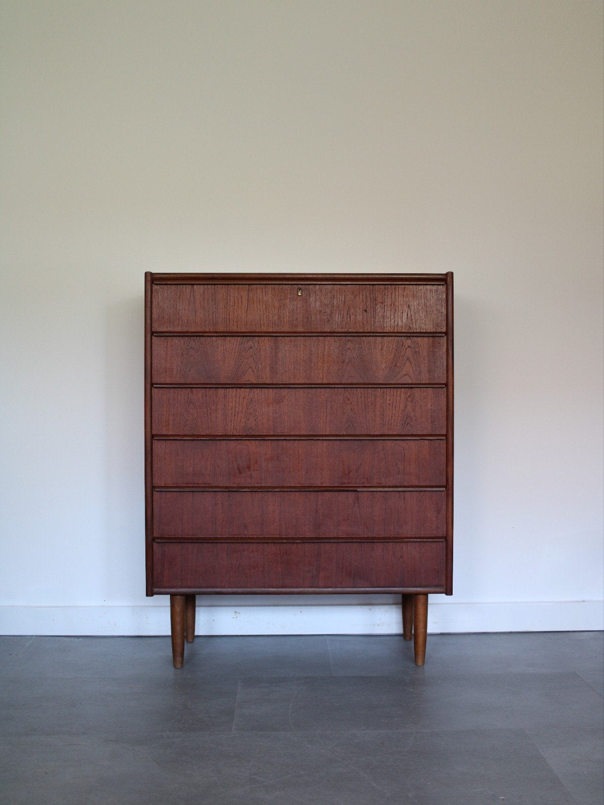 Vintage Deense ladekast in teak, Huis en Inrichting, Gebruikt, 5 laden of meer, 100 tot 150 cm, Vintage retro midcentury Deens design