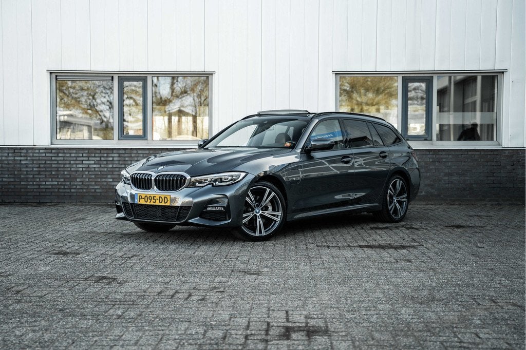 BMW 3 Serie Touring 320e Business Edition Plus | M sport | P, Automaat, 1998 cc, Gebruikt, Euro 6