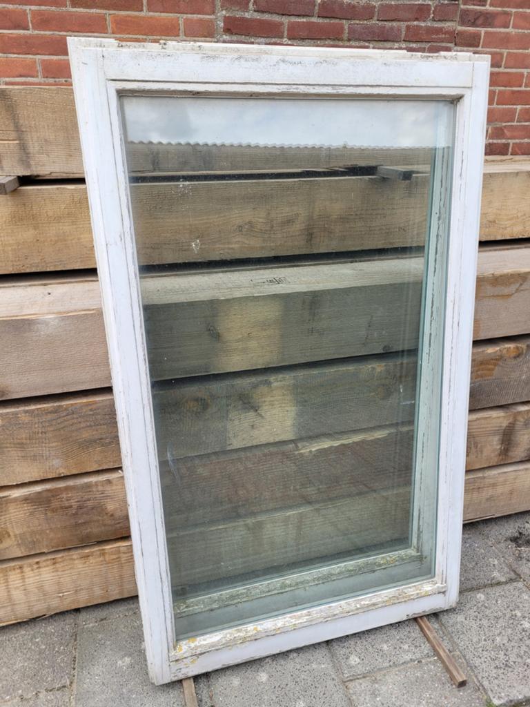 Raam hardhout 2x, Doe-het-zelf en Verbouw, Kozijnen en Schuifpuien, Gebruikt, Raamkozijn, 75 tot 150 cm, Hout