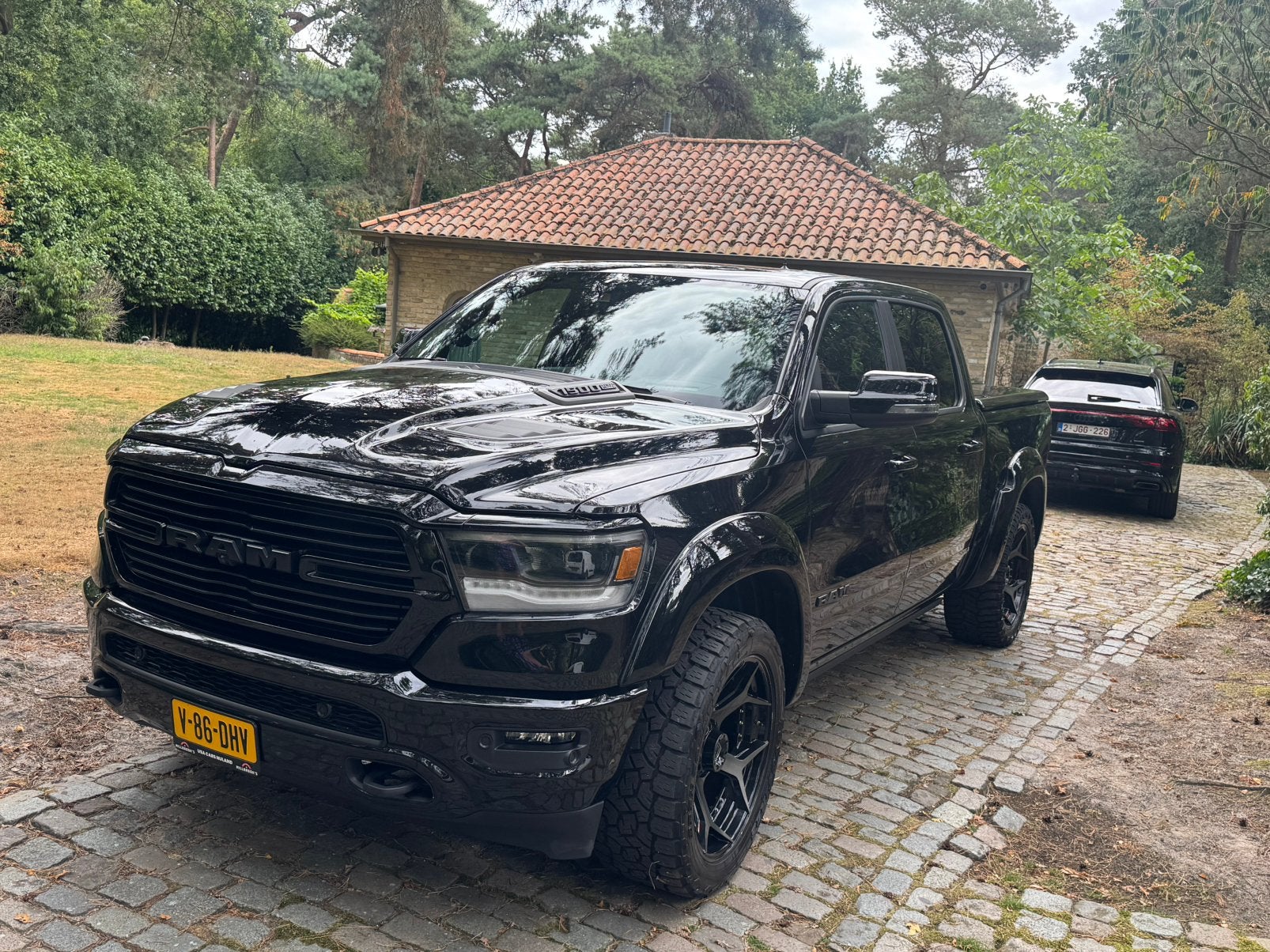 RAM 1500 RAM 1500 2024 Zwart, Auto's, Automaat, 5654 cc, Zwart, Vierwielaandrijving