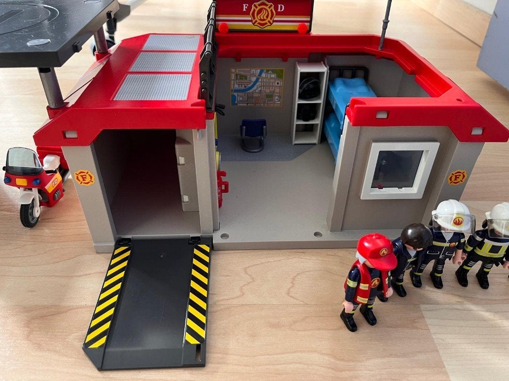 PLAYMOBIL City Action - Meeneem Brandweerkazerne - 5663, Gebouw, Ophalen of Verzenden, Zo goed als nieuw, City action