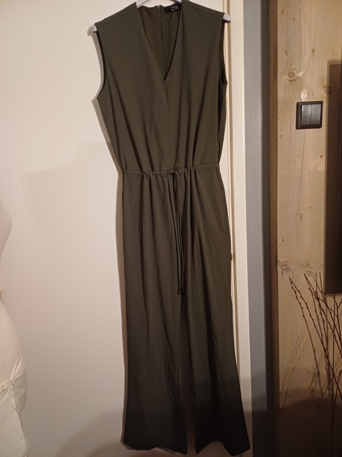 Mi piace travel mouwloze V-hals jumpsuit, Deep depth, M, Kleding | Dames, Jumpsuits, Maat 38/40 (M), Onbekend, Nieuw, Ophalen of Verzenden