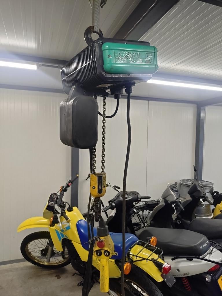 Elektrische kettingtakel Verlinde 1000 kg, Doe-het-zelf en Verbouw, Lieren en Takels, Ophalen of Verzenden, Gebruikt, Elektrisch