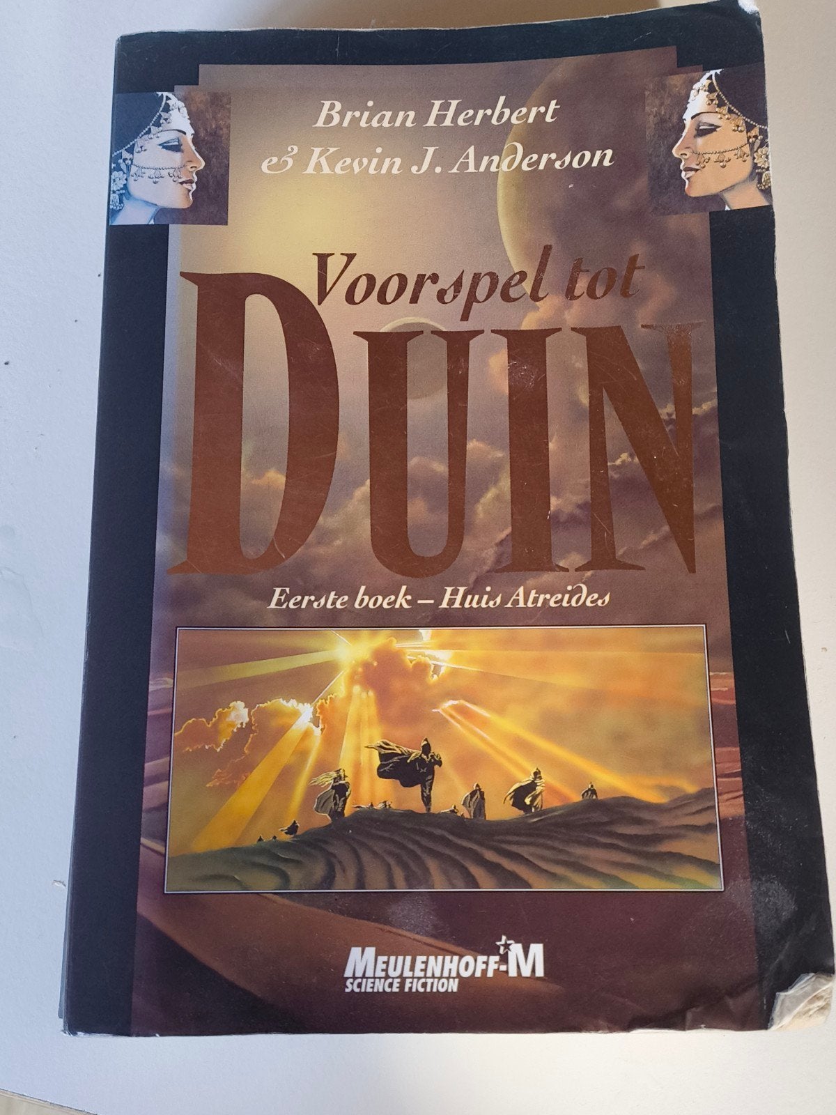 Voorpsel tot Duin: Huis Atreides - B. Herbert & K. J. A, Boeken, Ophalen of Verzenden, Gelezen, Brian Herbert & Kevin J. Anderson