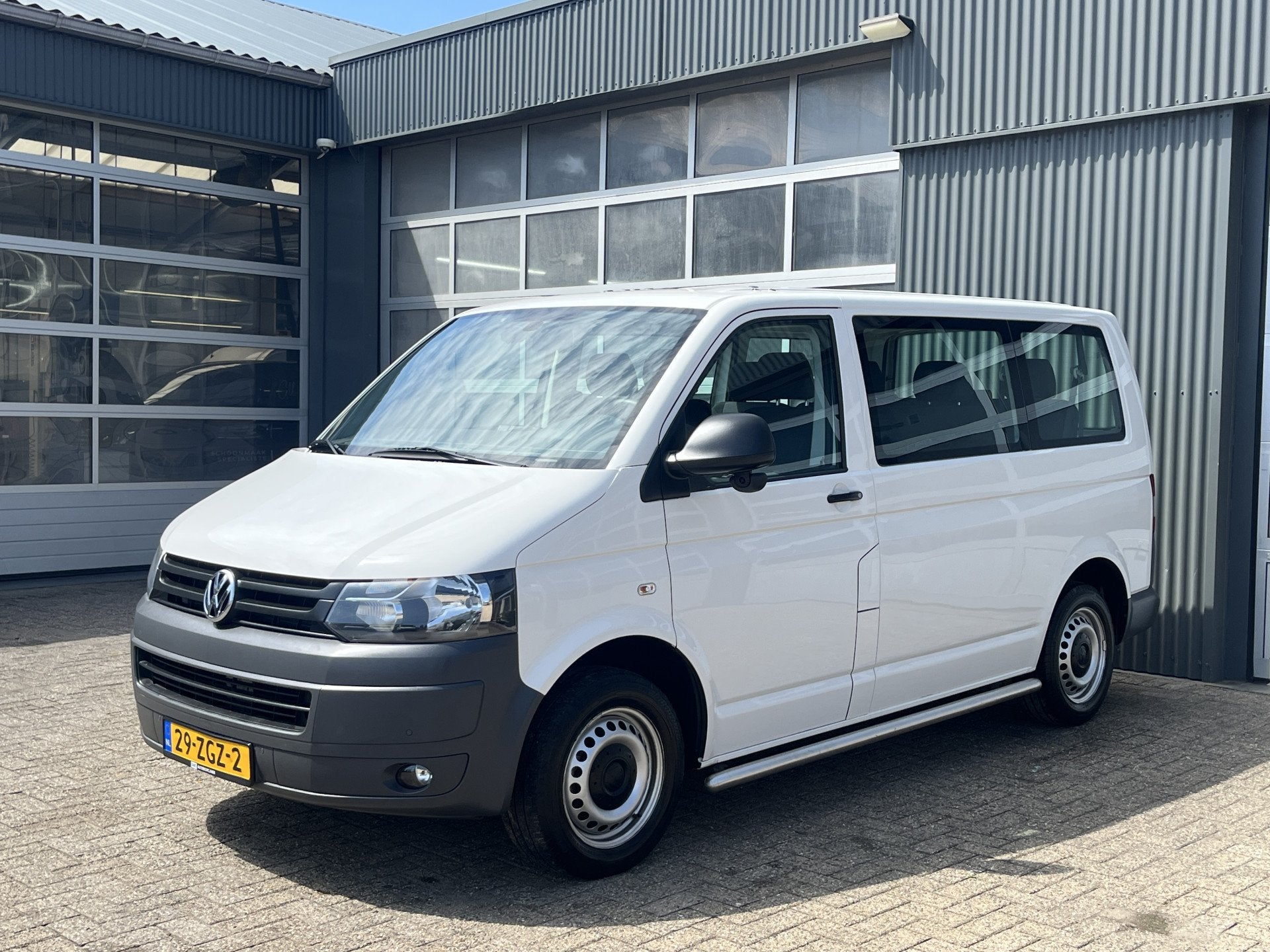 Volkswagen Transporter Kombi 2.0 TDI DSG Automaat L1H1 BTW e, Auto's, Volkswagen, Euro 5, Stof, Gebruikt, Zwart