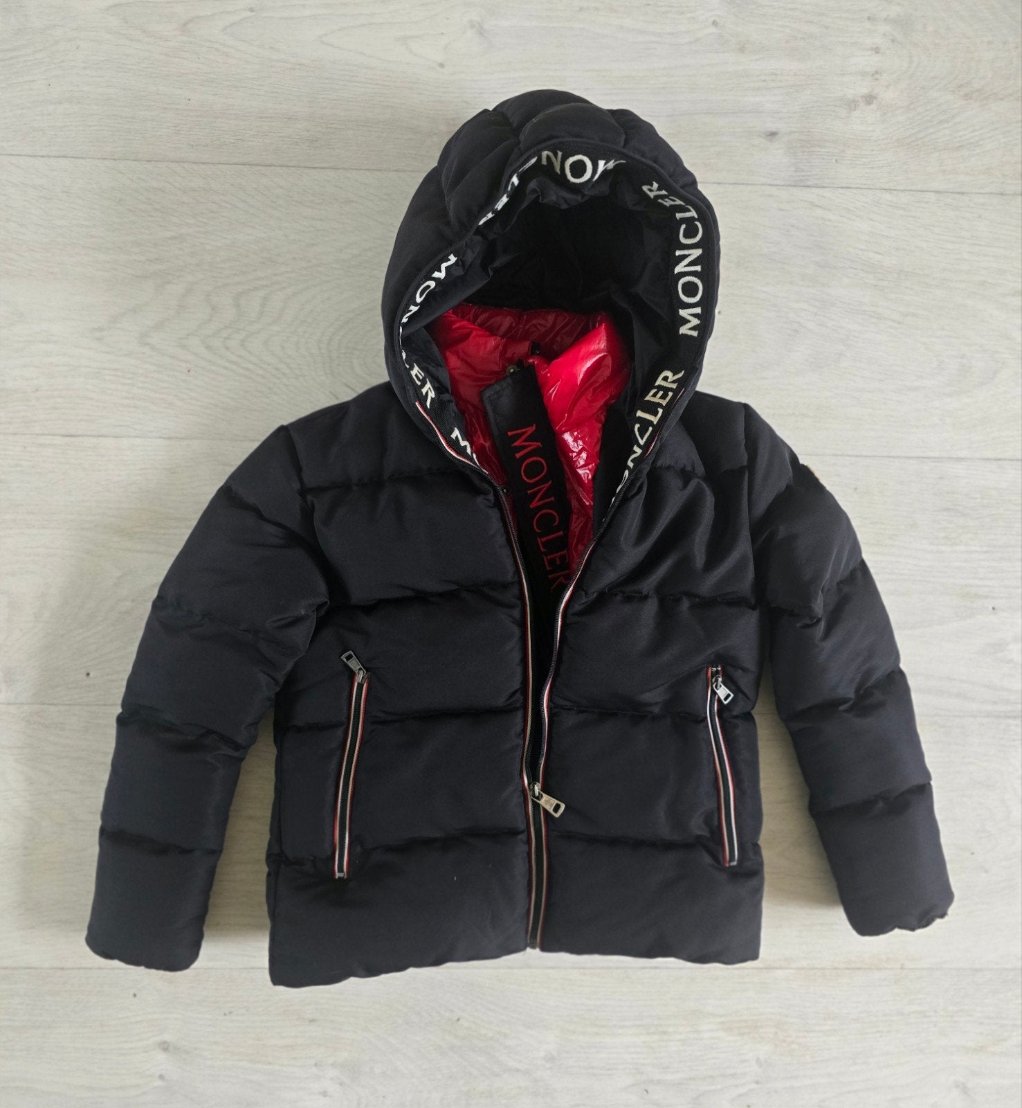Moncler jas maat 140/146, Moncler, Ophalen of Verzenden, Zo goed als nieuw, Jongen