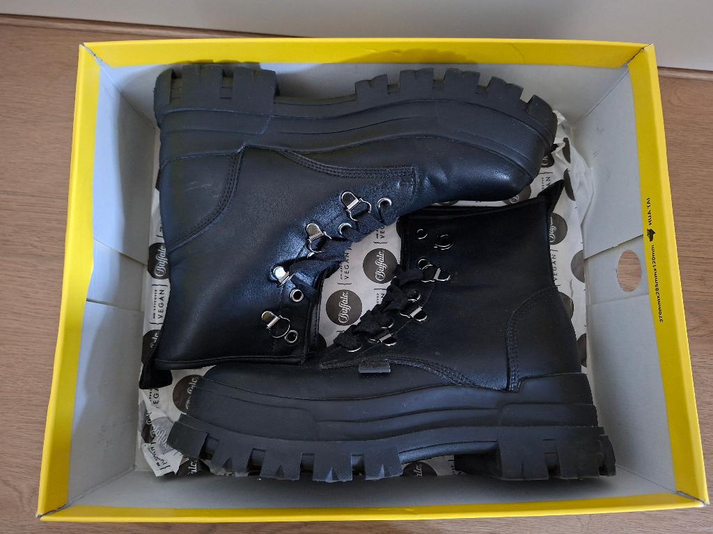 Buffalo boots nieuw, Verzenden, Zwart, Lage of Enkellaarzen, Nieuw
