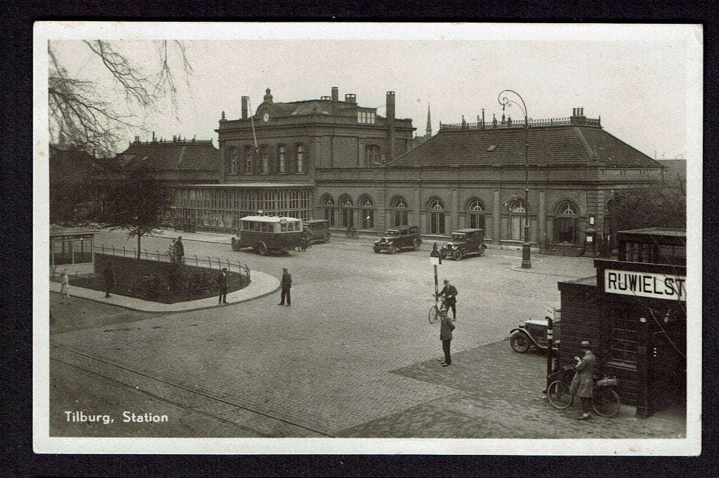 Oude Ansichtkaart Tilburg Station 1947, Verzamelen, Ophalen of Verzenden, 1940 tot 1960, Gelopen, Noord-Brabant