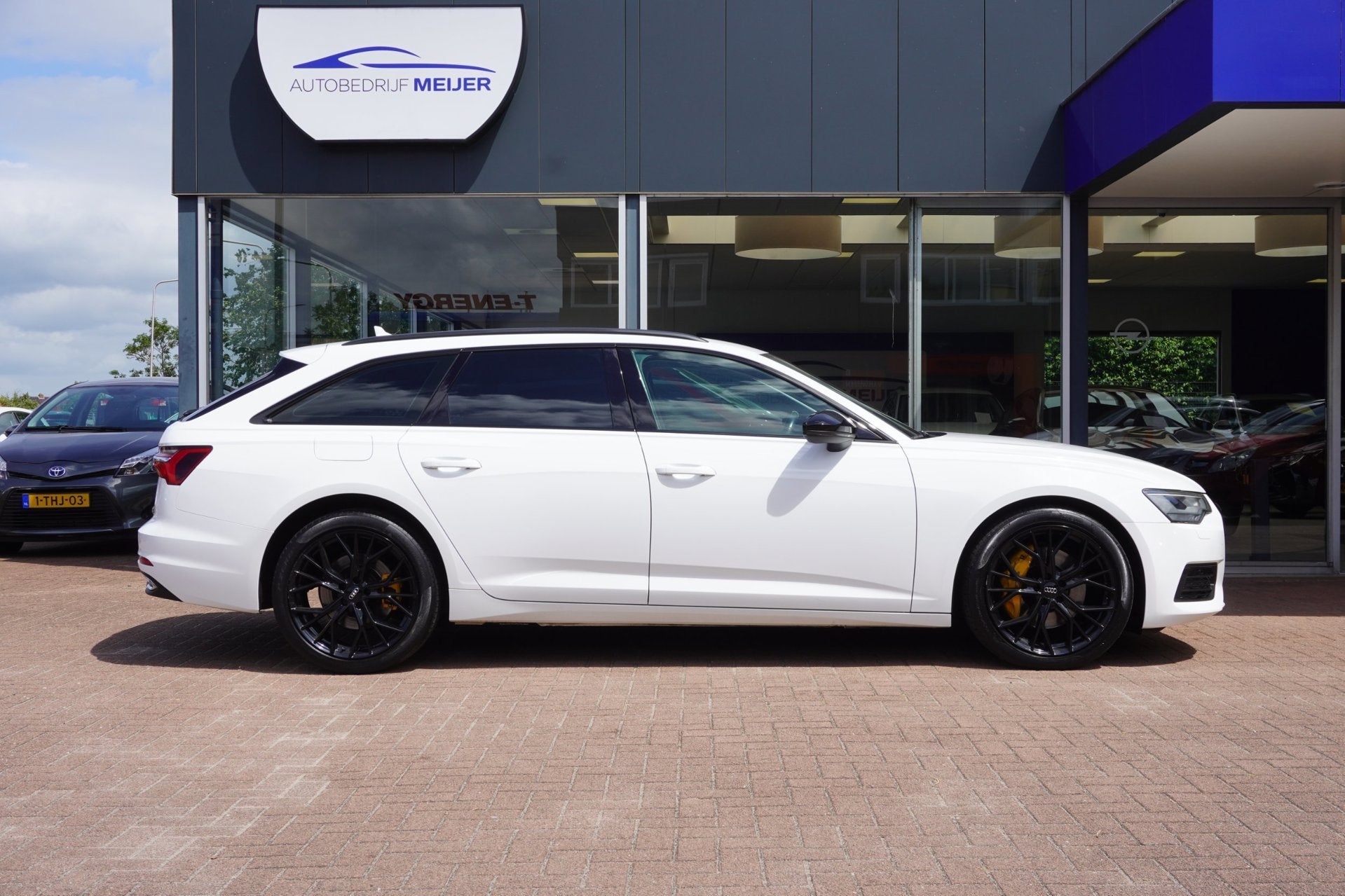 Audi A6 Avant 45 TDI quattro Business edition Automaat | Nav, Auto's, Audi, Gebruikt, Wit, Diesel, 6 cilinders