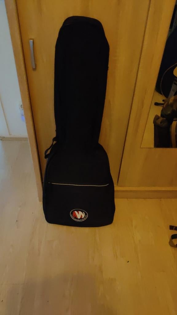 Hondo 2 spaanse gitaar+tas, Muziek en Instrumenten, Ophalen, Gebruikt, Akoestische gitaar, Flightcase