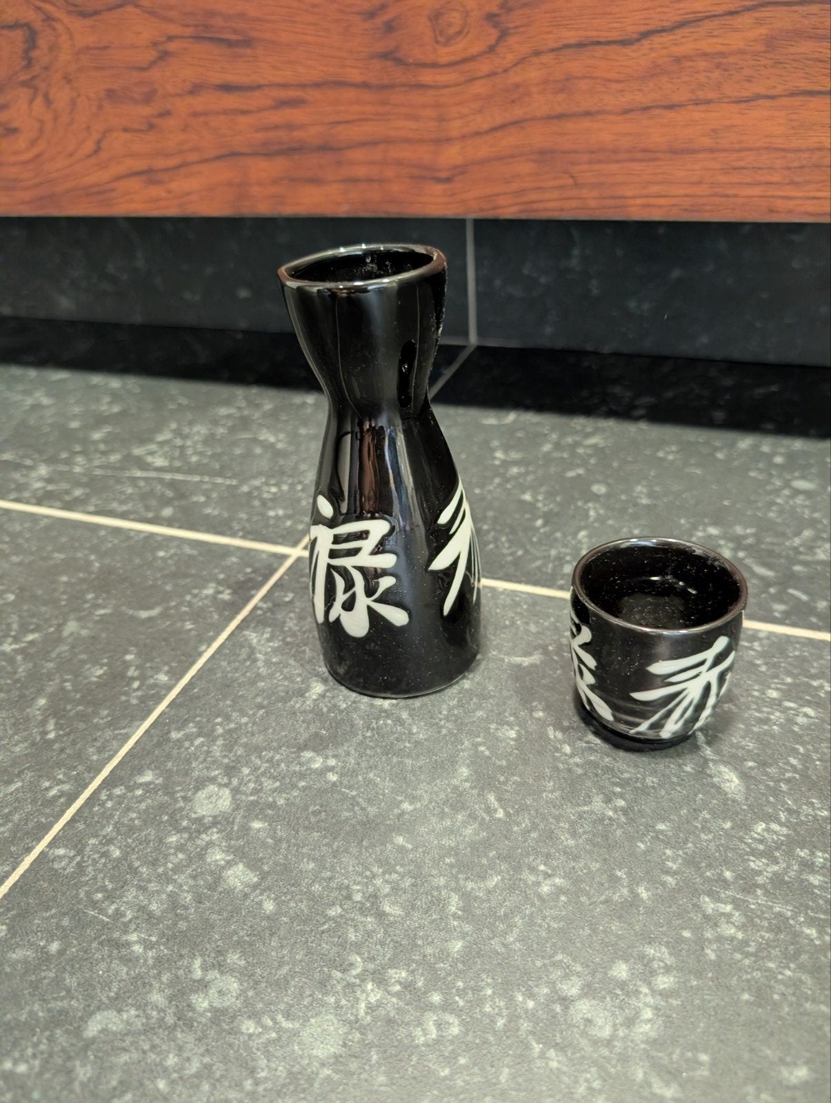 Prachtige Japanse sake set -  nieuw, Ophalen, Aziatisch, Keramiek, Overige typen