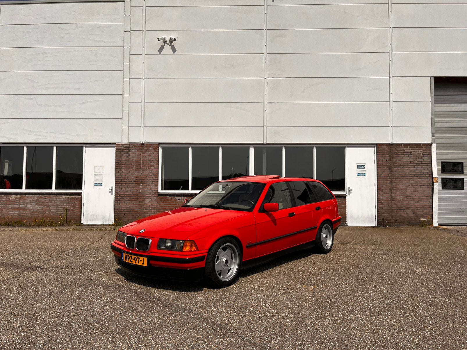BMW e36 Touring 318I Handgeschakeld, 4 cilinders, 1796 cc, Stationwagon, Handgeschakeld