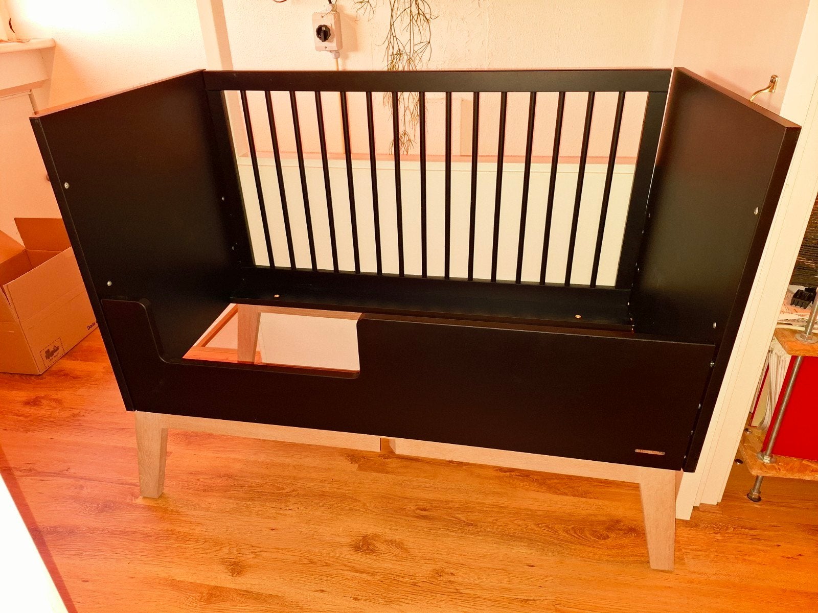 Kidsmill Sixties Babybed 60x120cm, Ophalen, Zo goed als nieuw, Ledikant