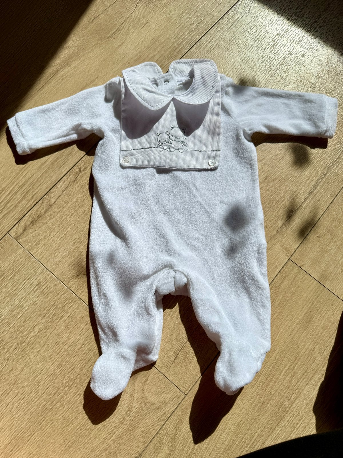 Witte salopette met beertje, maat 0-3M, Kinderen en Baby's, Ophalen of Verzenden, Zo goed als nieuw, Jongetje of Meisje, Pakje