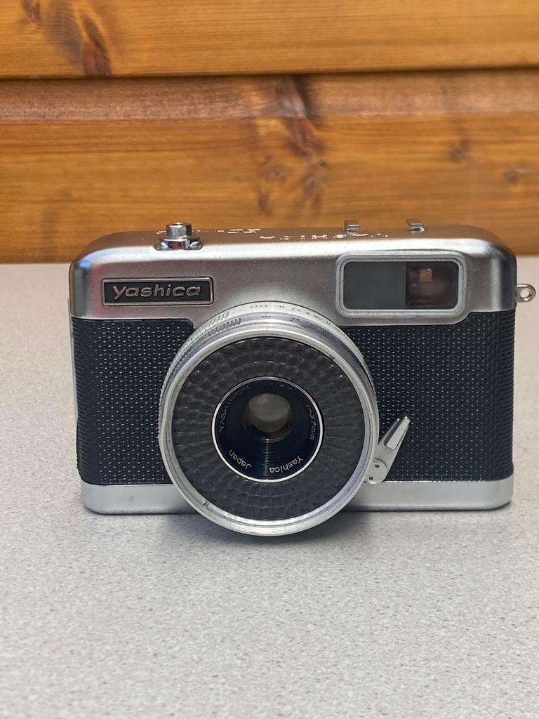 Yashica EZ-matie, Ophalen of Verzenden, Zo goed als nieuw, Compact, Overige Merken