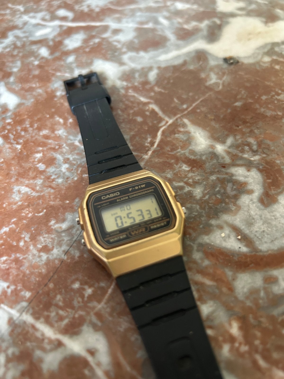 Casio F-91W Goudkleurig Digitaal Horloge, Sieraden, Tassen en Uiterlijk, Horloges | Heren, Ophalen, Casio, Kunststof, Gebruikt