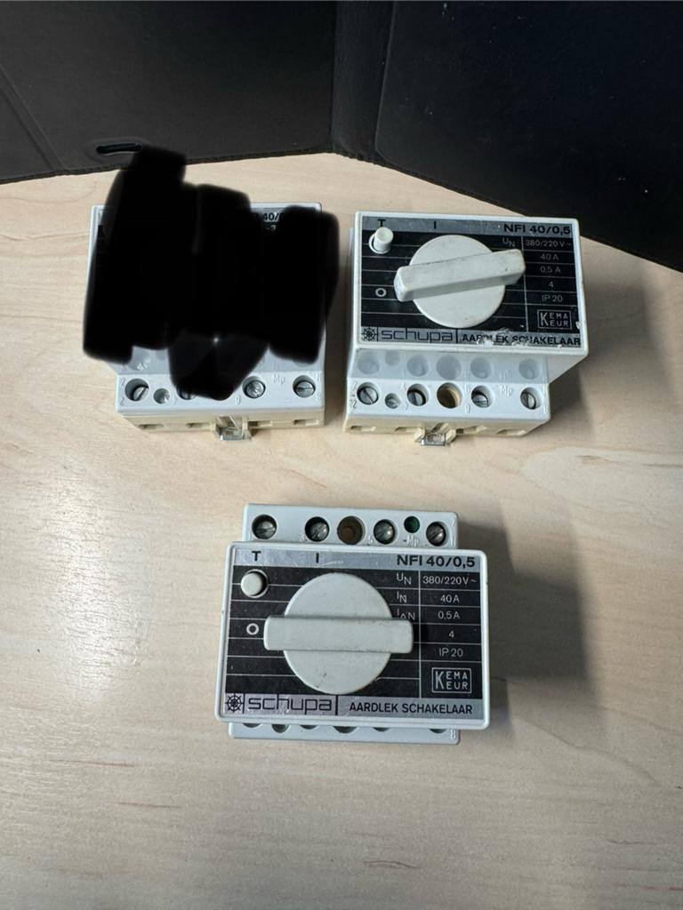 Holec / Schupa aardlekschakelaar 40A 500mA 2 stuks (1.1), Ophalen of Verzenden, Gebruikt