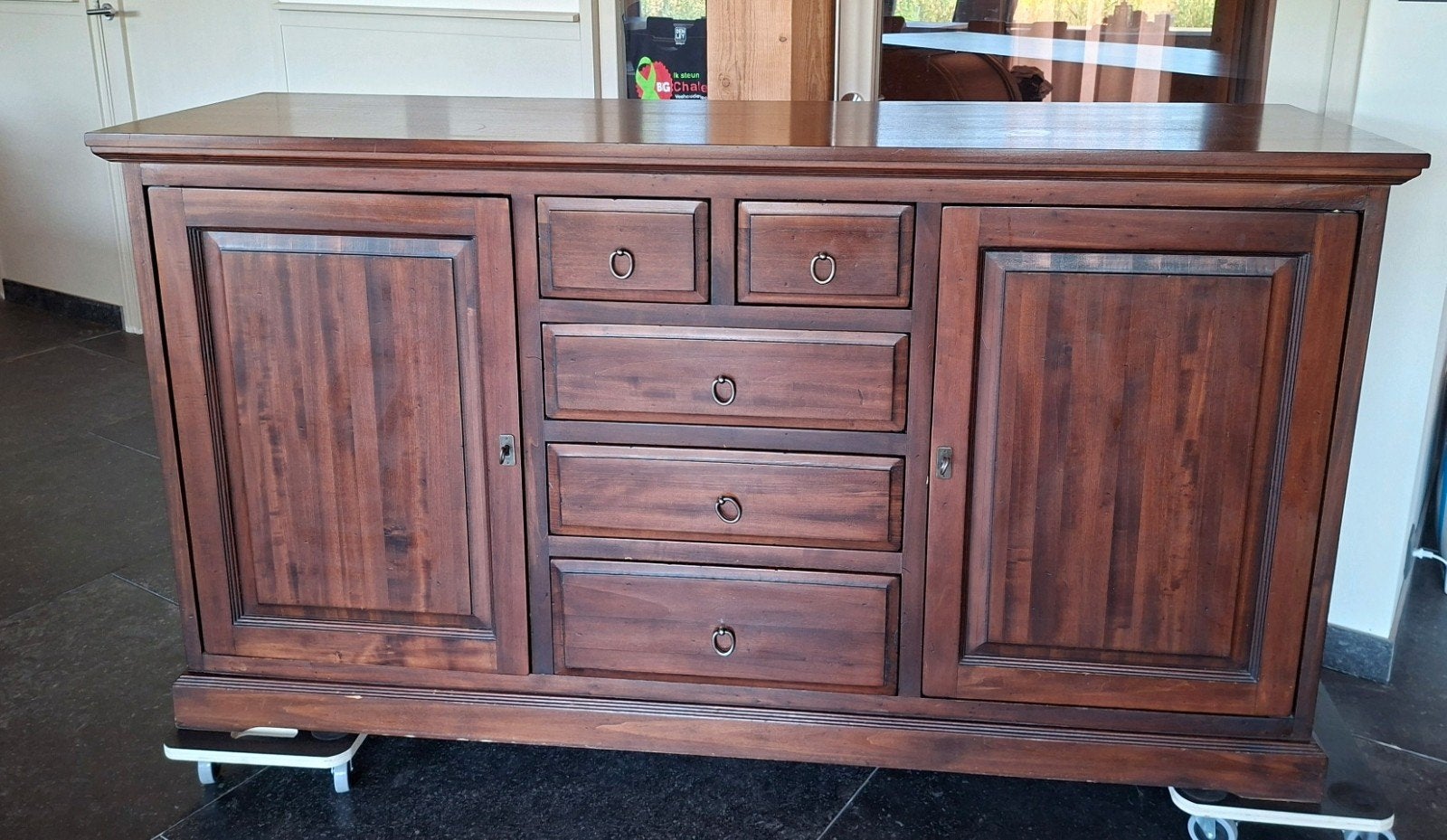 Massief houten dressoir 168x50x91cm, Huis en Inrichting, Kasten | Dressoirs, 25 tot 50 cm, Ophalen