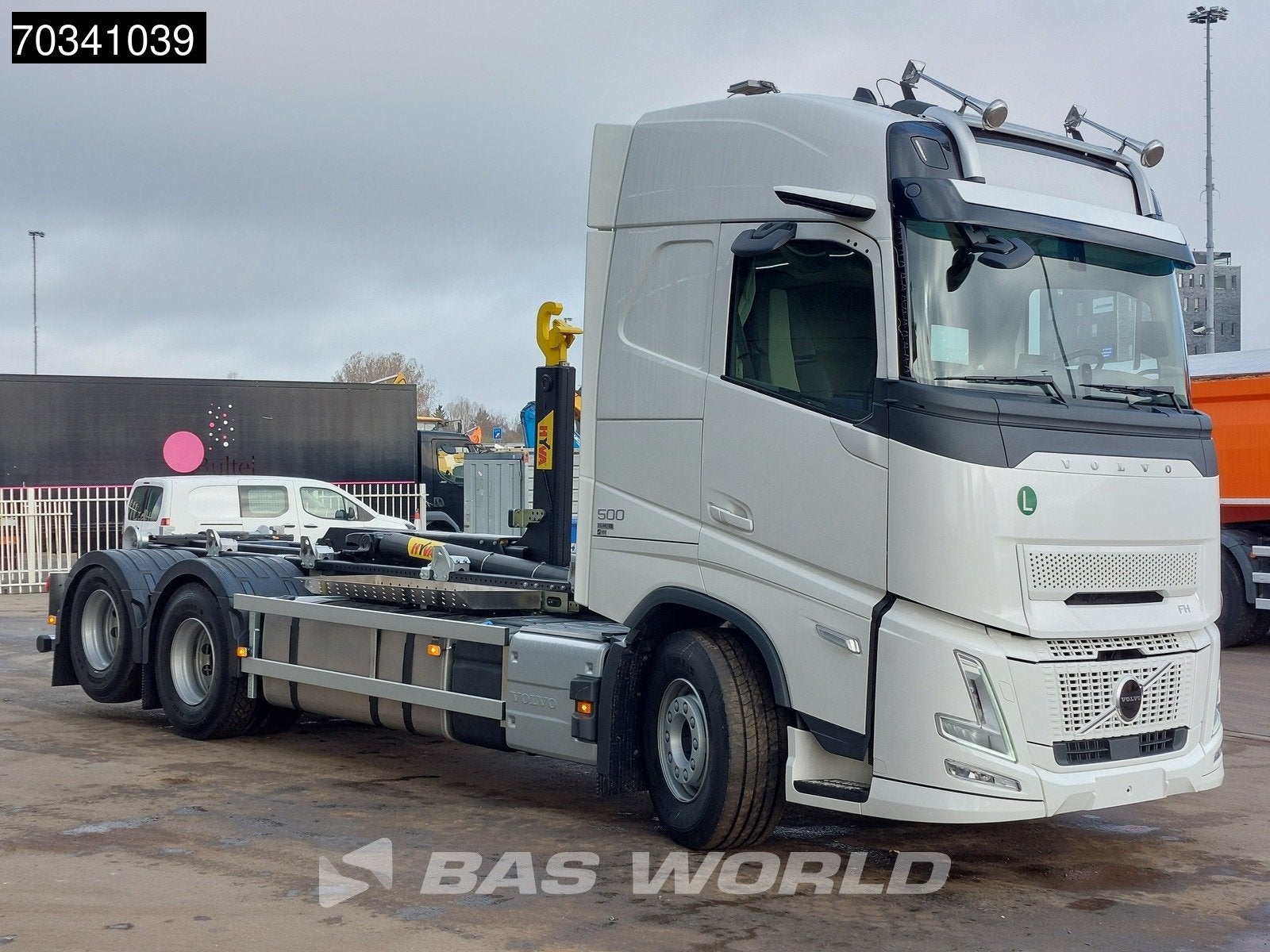 Volvo FH 500 6X2 COMING SOON! Aero HYVA 26-60S Full air Lift, Automaat, Achterwielaandrijving, Wit, Leder