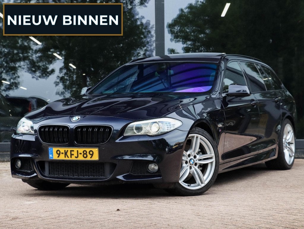 BMW 5-serie Touring 520i High Executive M SPORT, Auto's, BMW, Automaat, Euro 5, Achterwielaandrijving, Gebruikt