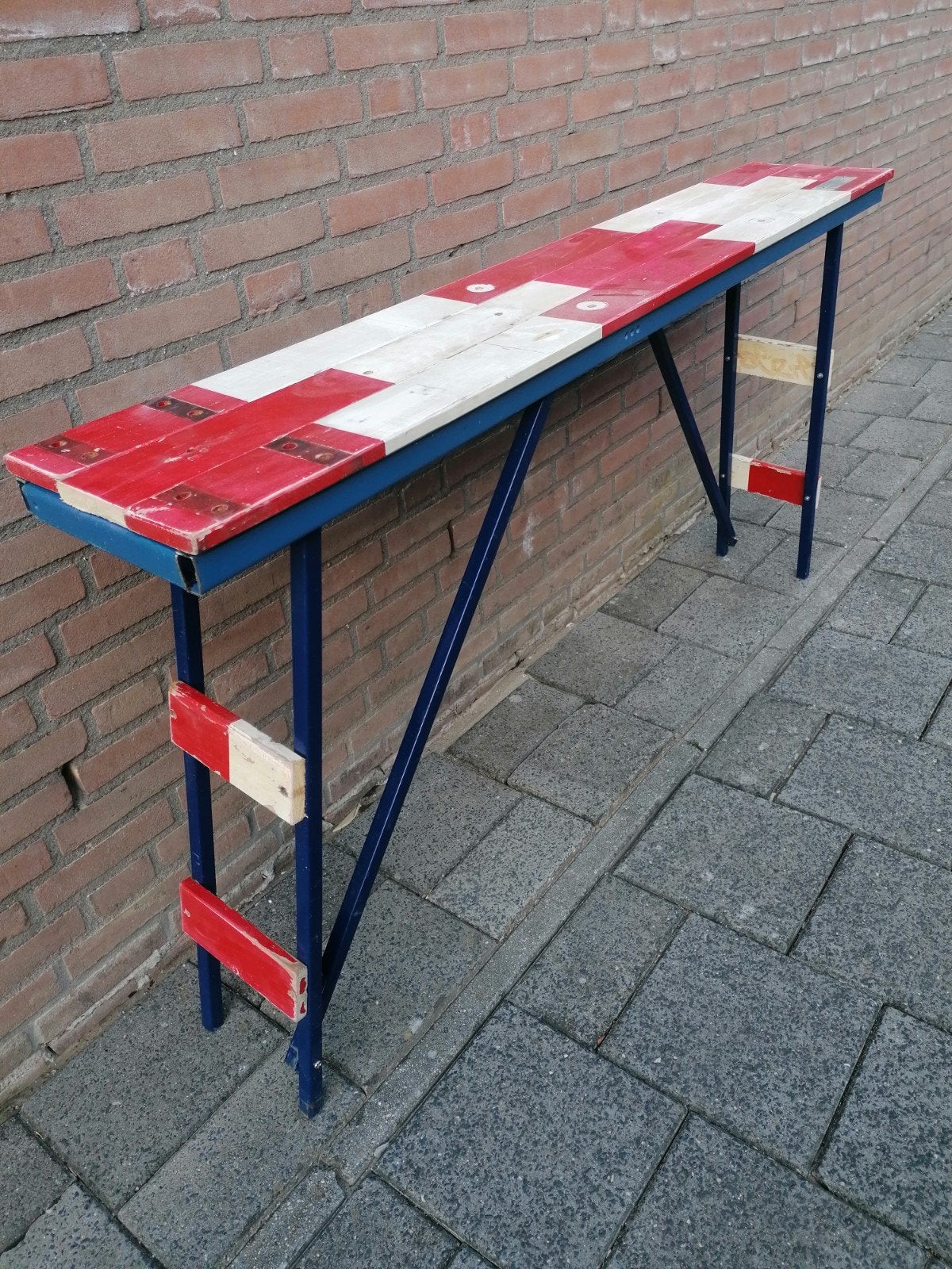 Vintage houten site table rood-wit-blauw, Huis en Inrichting, Gebruikt, Vintage, Industrieel, Minder dan 25 cm, 150 tot 200 cm