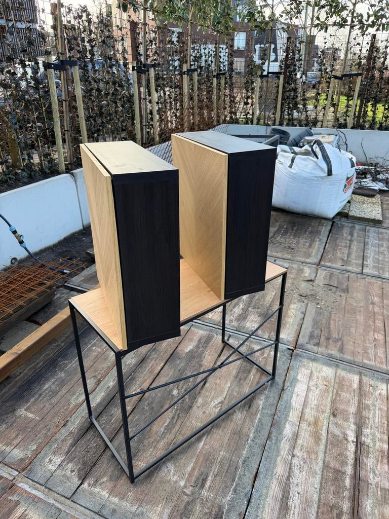 Twee nette IKEA kasten met ophangsysteem en plankjes, Ophalen, Zo goed als nieuw